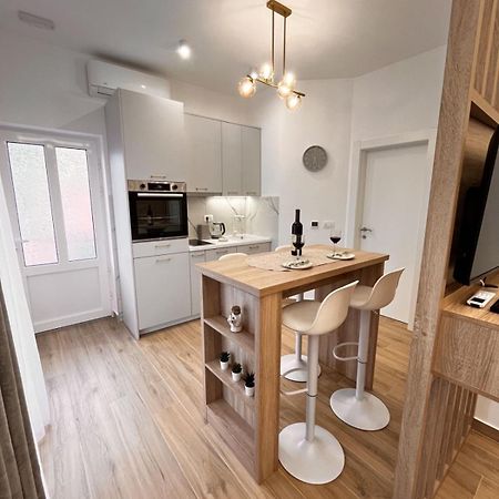 Dmm Apartments ティヴァト エクステリア 写真