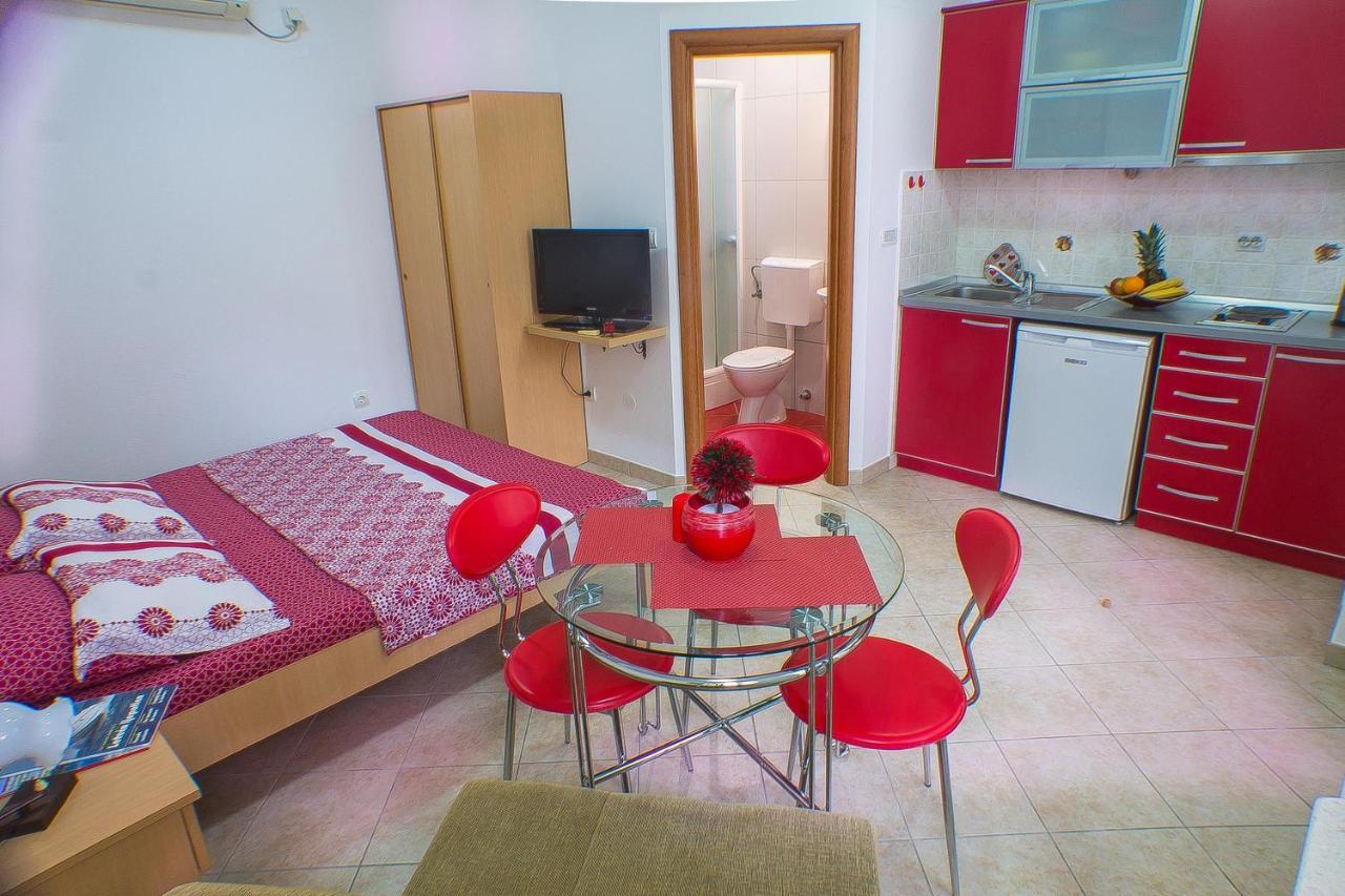 Dmm Apartments ティヴァト エクステリア 写真