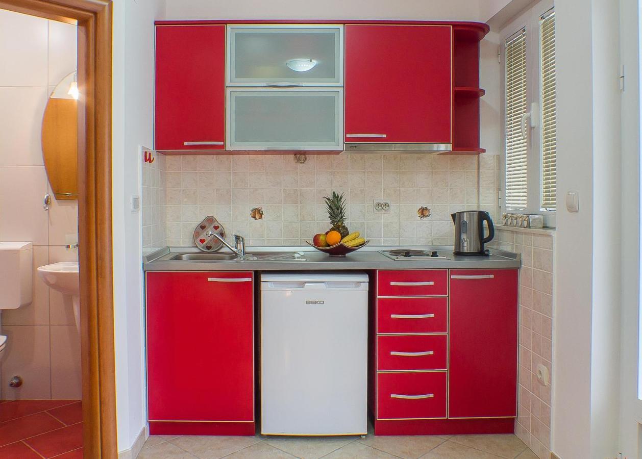 Dmm Apartments ティヴァト エクステリア 写真