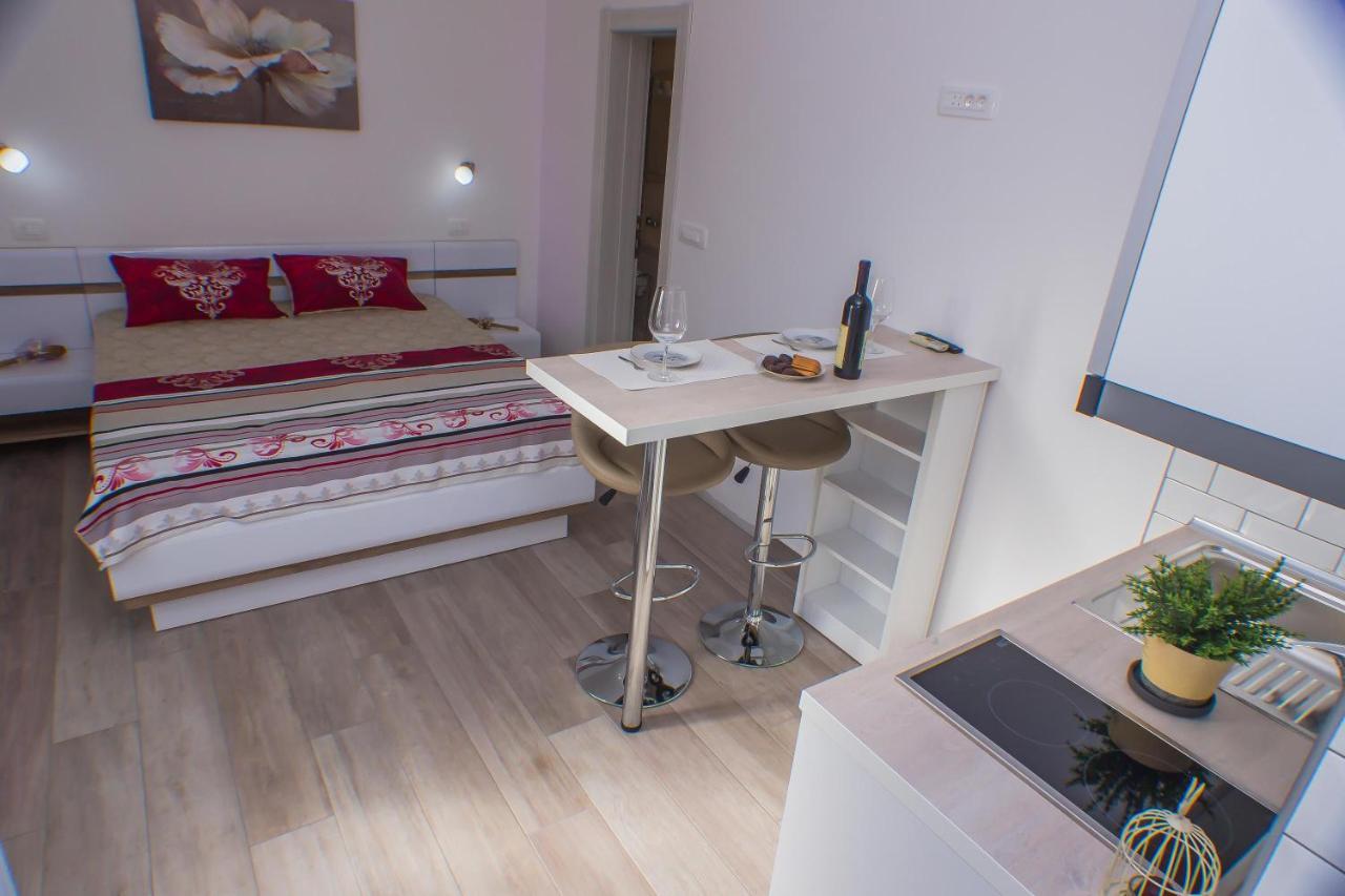 Dmm Apartments ティヴァト エクステリア 写真