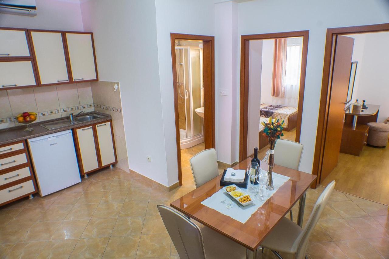 Dmm Apartments ティヴァト エクステリア 写真